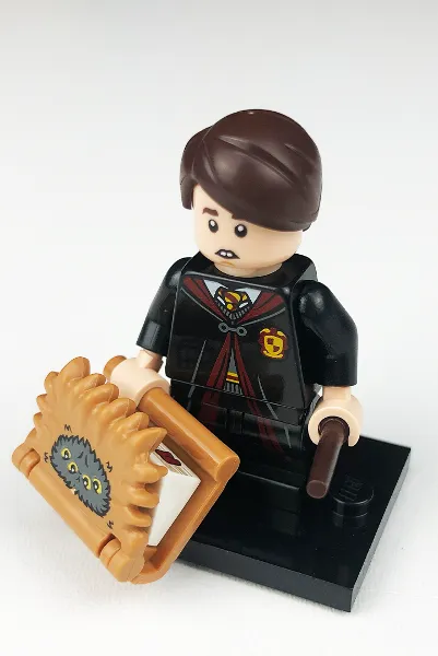 Neville Longbottom, Harry Potter, Series 2 (Complete Set with Stand and Accessories)